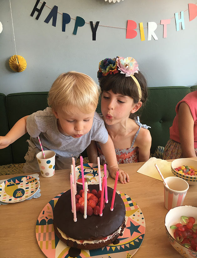 Birthday Party: Paper flower headbands!