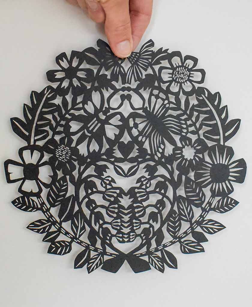 A Round of Flowers with Two Butterflies Paper Cut