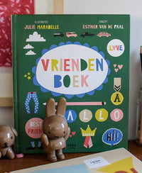 Vriendenboek Book+Stickers